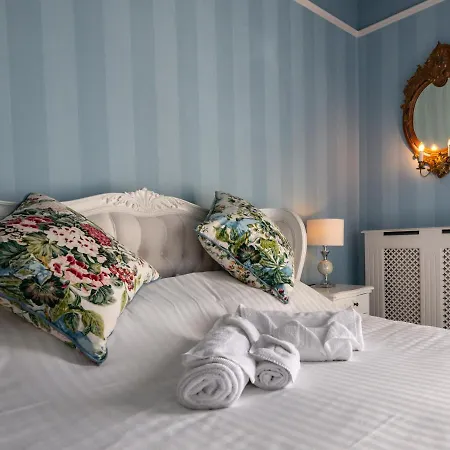 Rudby Hall מלון *