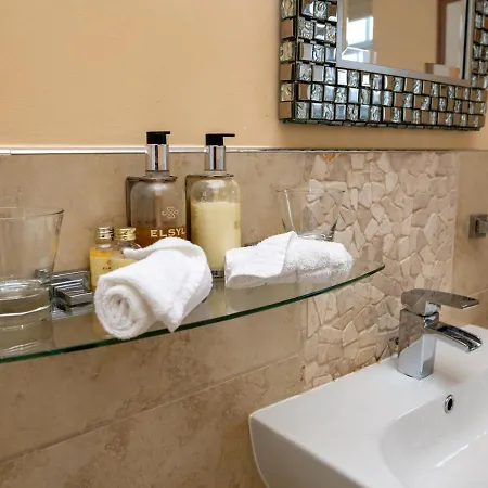 Rudby Hall מלון יארם