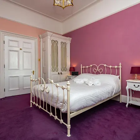 Rudby Hall מלון *